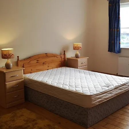 Five-bed Townhouse Tatil Evi Carlow